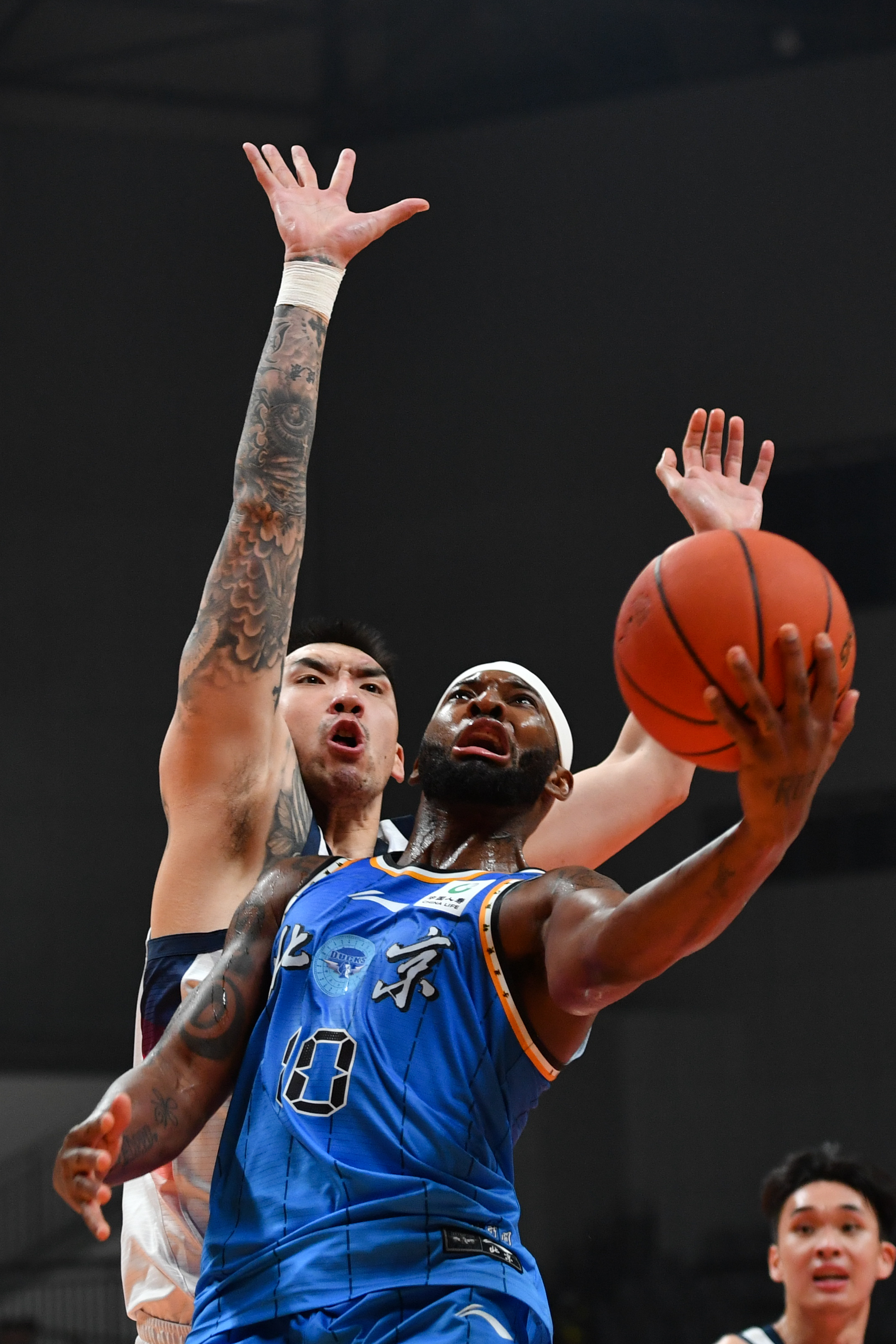 赛地聚焦：CBA常规赛清晨热度飙升；波士顿凯尔特人再遭质疑；震撼外界；控场能力受关注的简单介绍